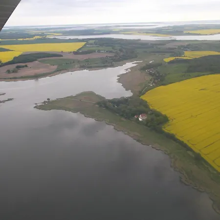 8 Fuer 4 Personen Seeblick Appartement Grubnow